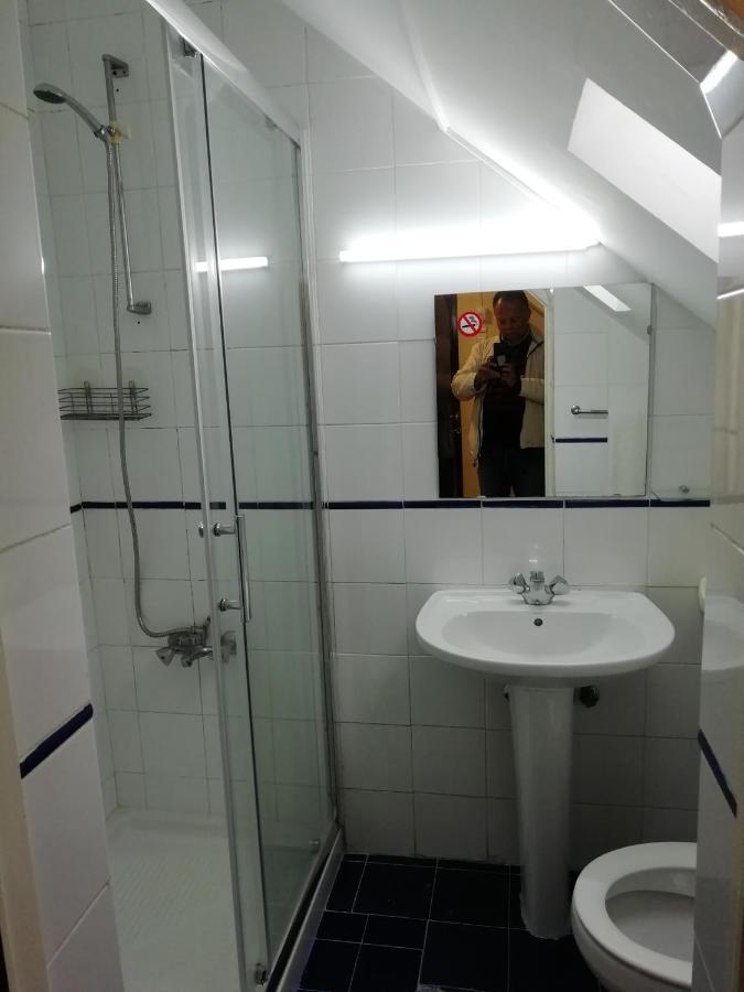 Residencial Camoes Bed & Breakfast Lisbon Exterior photo